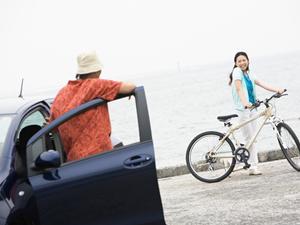 ワイパーブレードは自動車部品を扱う通販サイトで購入
