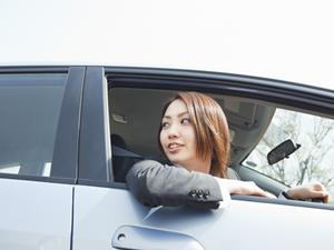 美しい光沢を作る奈良のカーコーティング